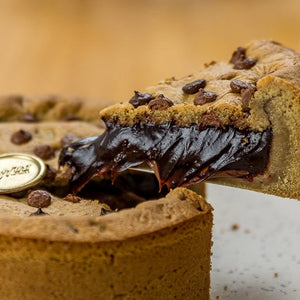 Torta de Cookie com Nutella e Brigadeiro de Cacau