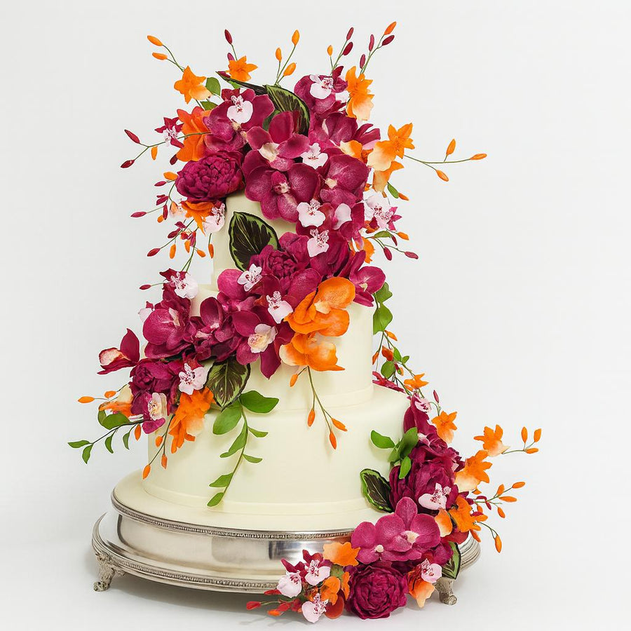 Bolo 4 Andares Liso com Jardim de Flores e Orquídeas Vinho